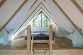 Alfriston Woodland Cabins - Foxes Hollow-Hot Tub